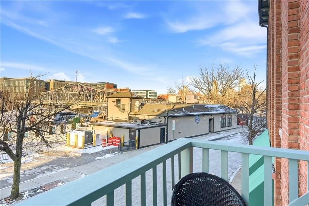 555 S Water St Apt 218 #218 - Photo 2 of 31