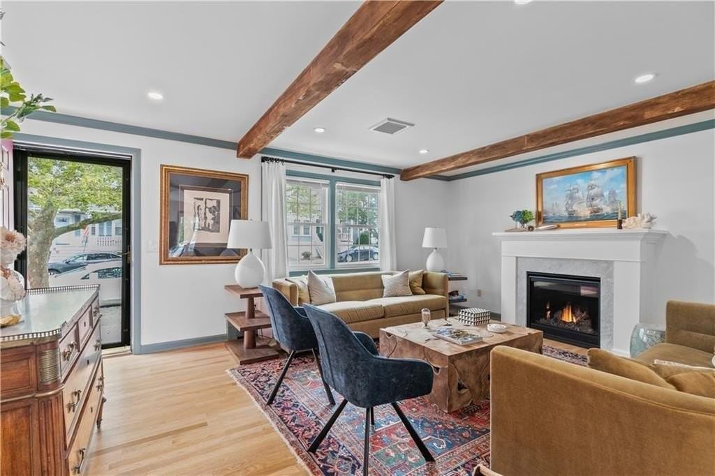 1 Narragansett Ave - Photo 2 of 23