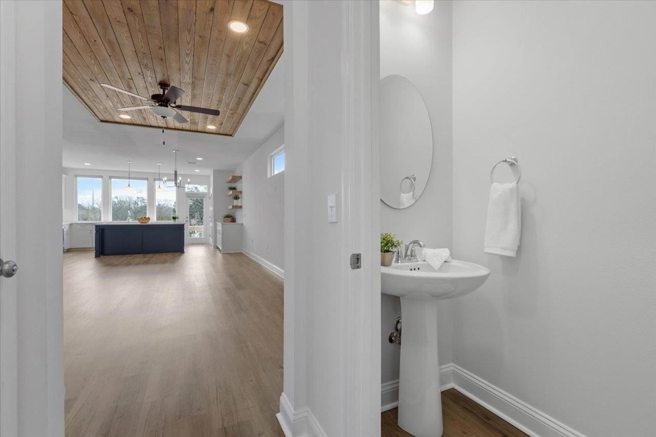 459 Grand Oaks Rd - Photo 4 of 42