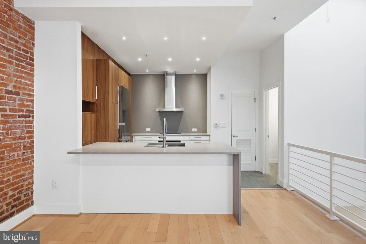 1209 13th St Nw Apt 208 #208 - Photo 3 of 22