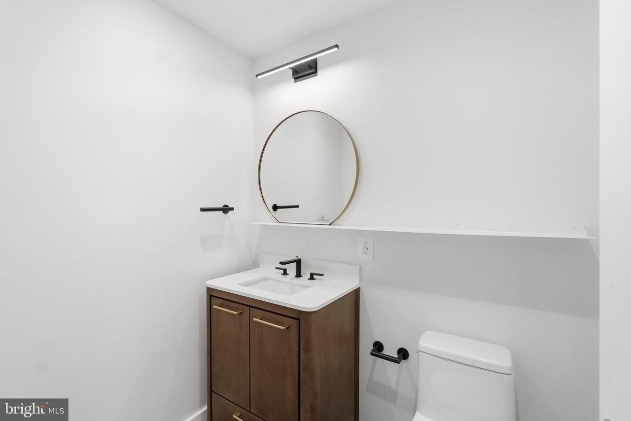 1209 13th St Nw Apt 208 #208 - Photo 7 of 22