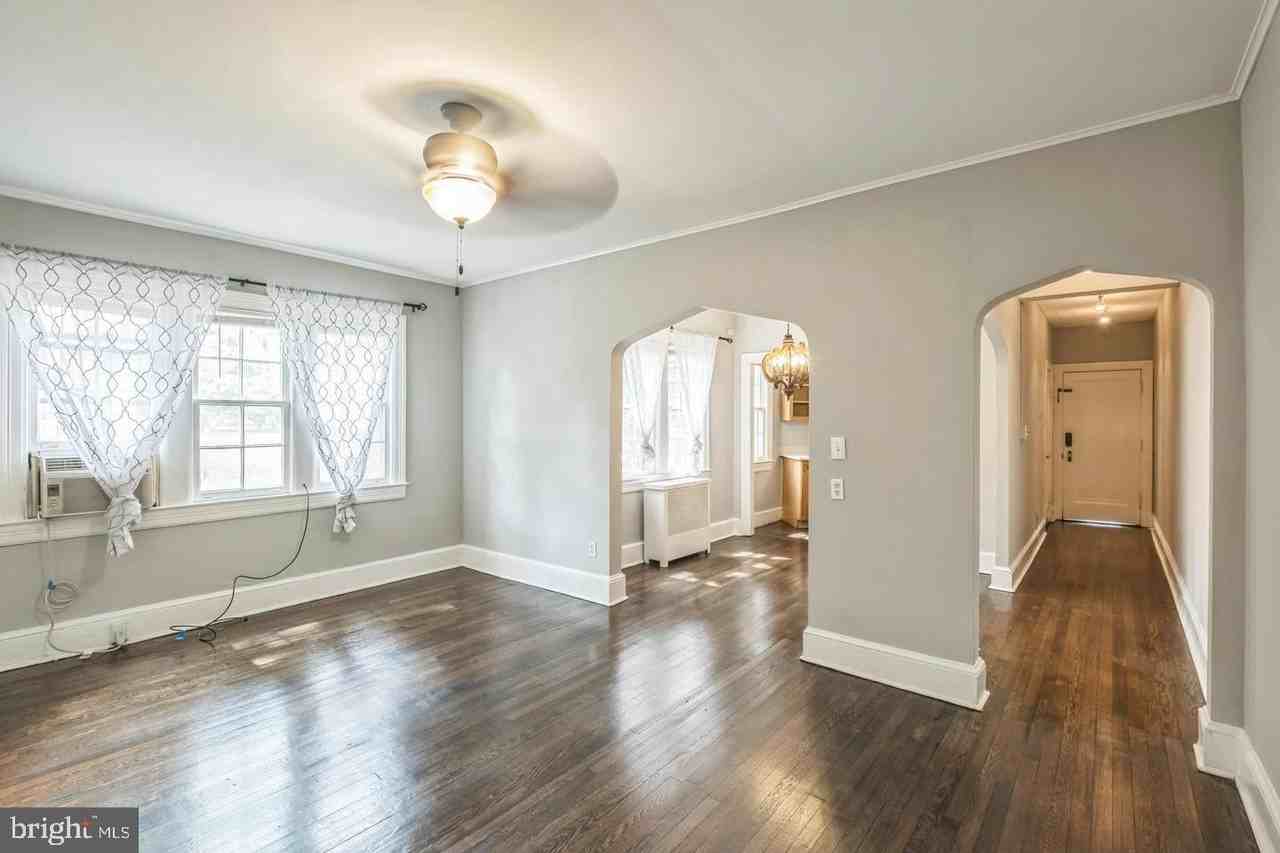 208 Farragut St Nw Apt 104 #104 - Photo 4 of 23