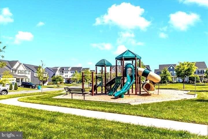 6666 Ballenger Run Blvd - Photo 4 of 17