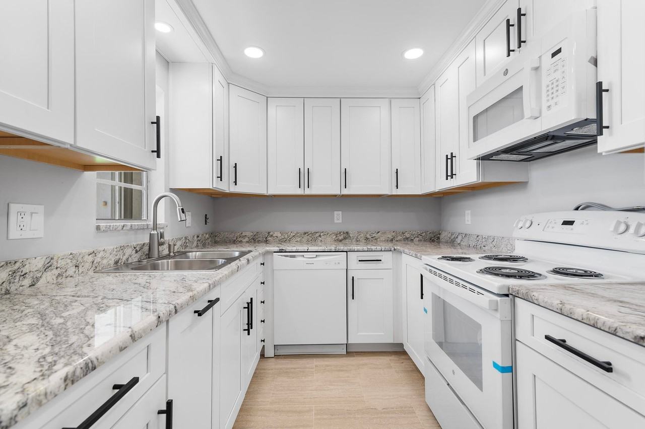 10249 North Military Trail - Photo 5 of 15