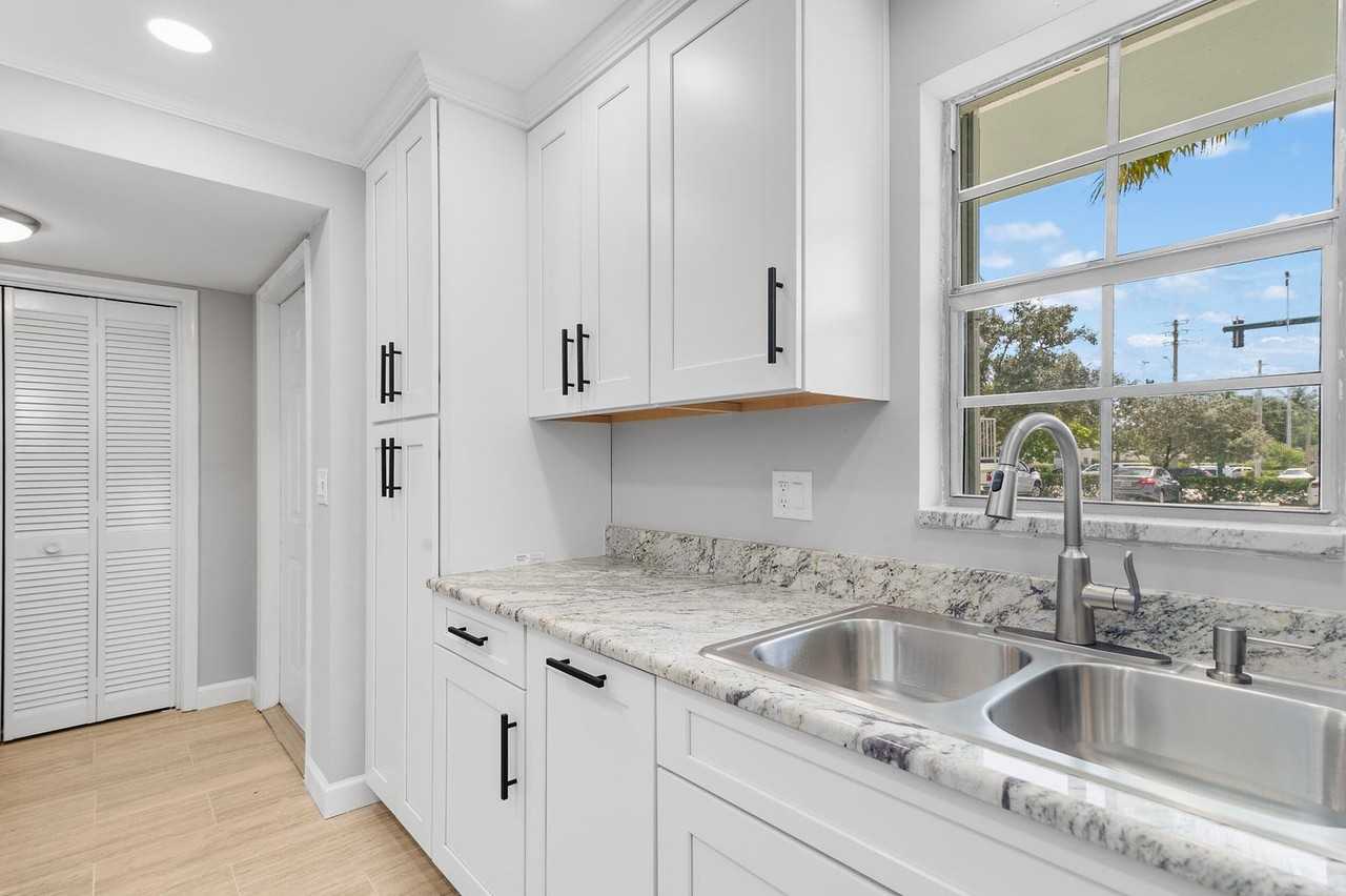 10249 North Military Trail - Photo 7 of 15