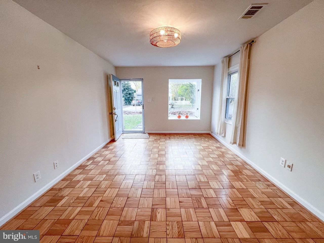 3000 Edgewood Rd - Photo 7 of 28