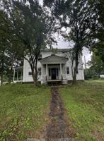 featured image of 1089 N Pleasant St #1