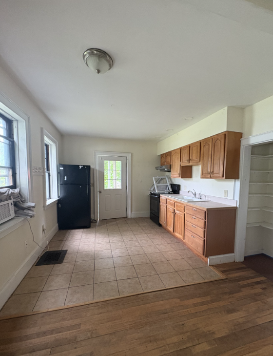 1089 N Pleasant St #1 - Photo 2 of 8