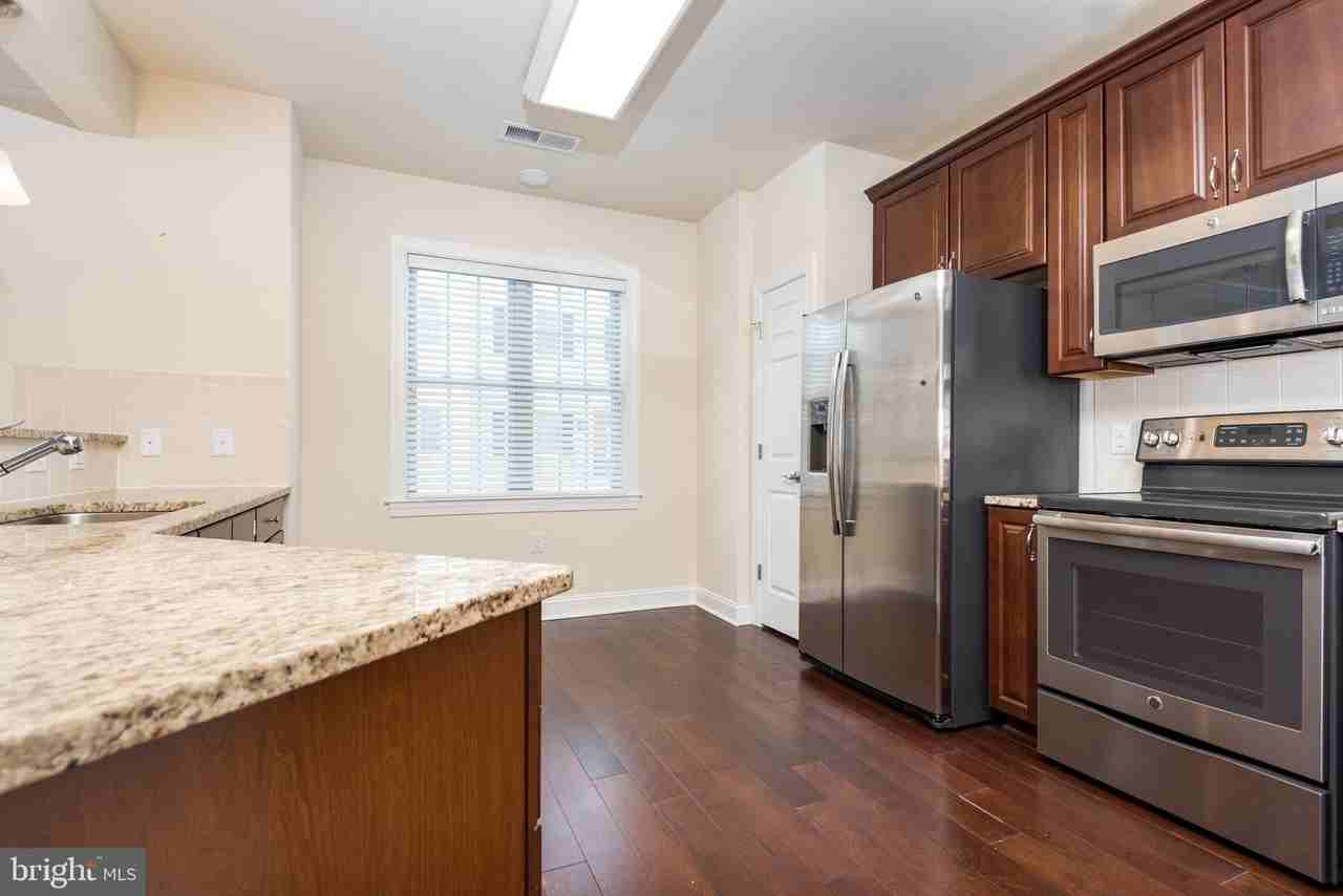 15110 Heather Mill Ln ##204 - Photo 5 of 21