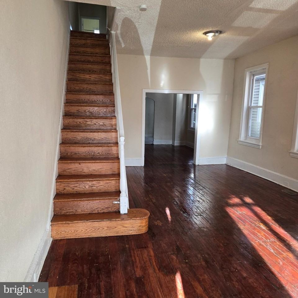 1625 Womrath St - Photo 2 of 6