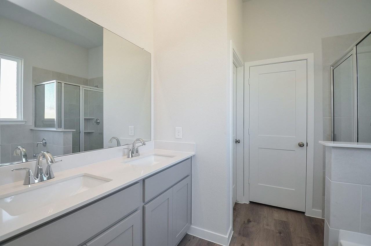 21207 Speckled Trout Lane, - Photo 6 of 10