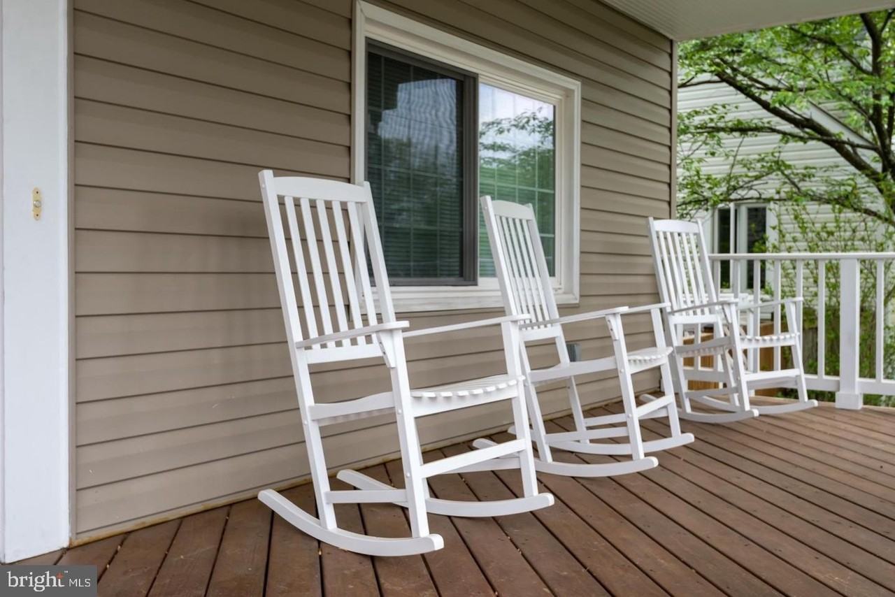 5106 25th Pl N - Photo 2 of 41