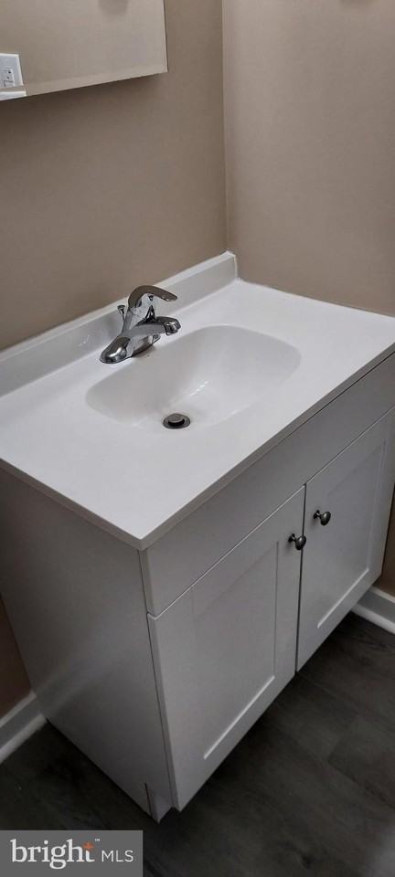 144 Hillcrest Dr Apt 21 #21 - Photo 3 of 3