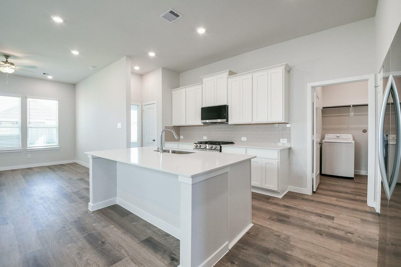 21211 Speckled Trout Lane - Photo 3 of 10