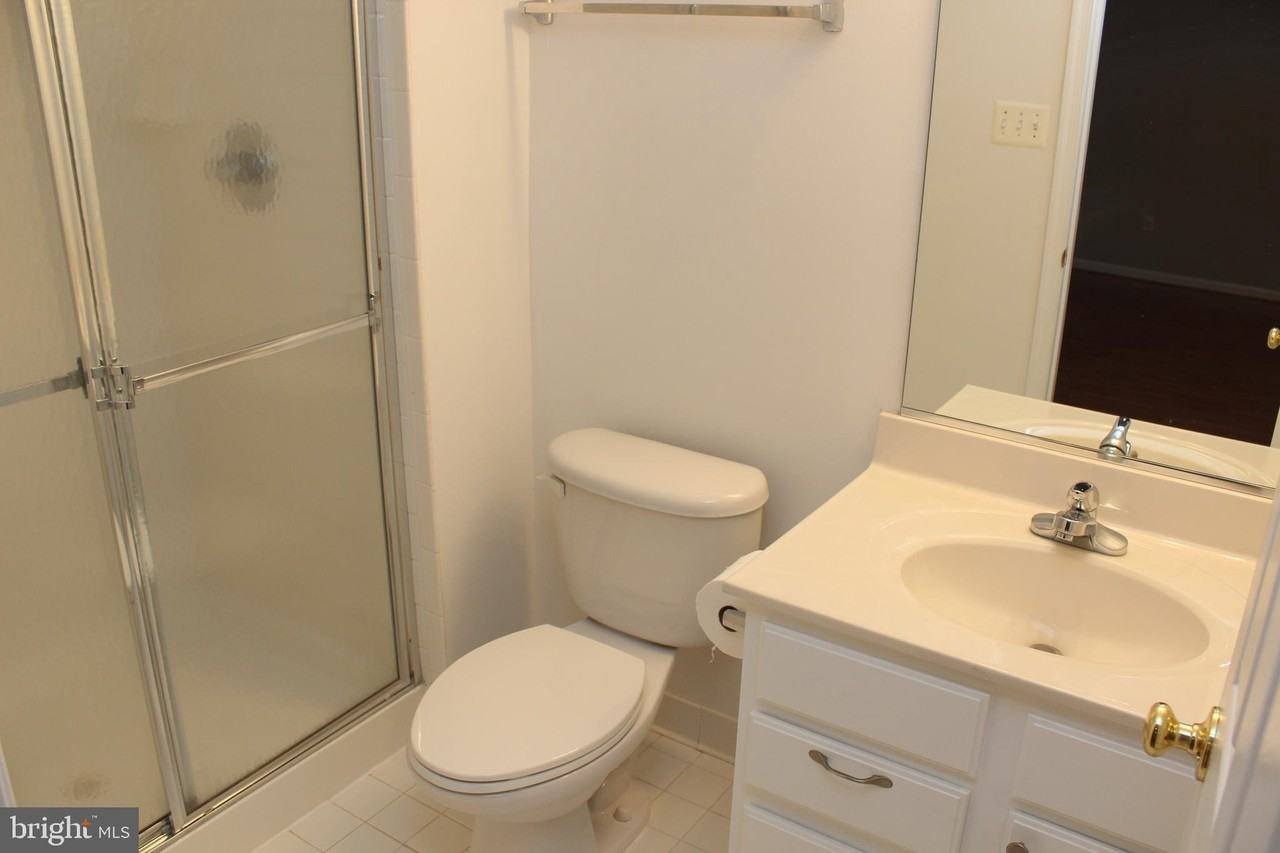 22257 Waterberry Ter - Photo 5 of 37