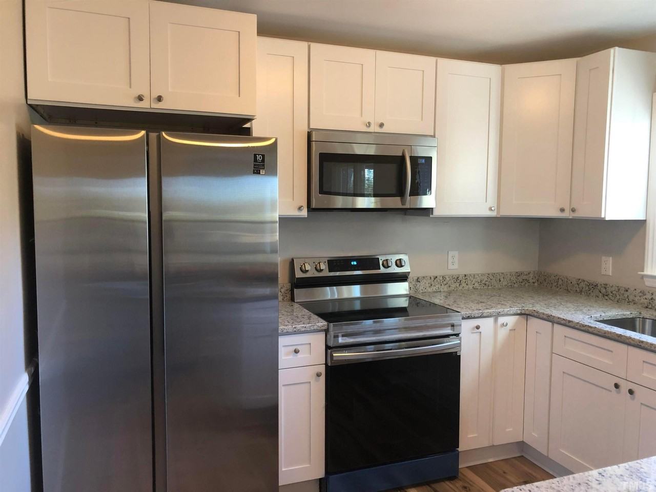 203 Brook Rock Ln - Photo 5 of 41