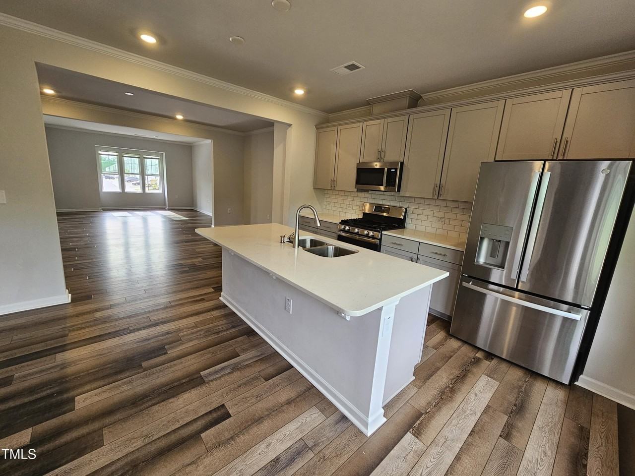 601 Tova Falls Dr - Photo 4 of 24