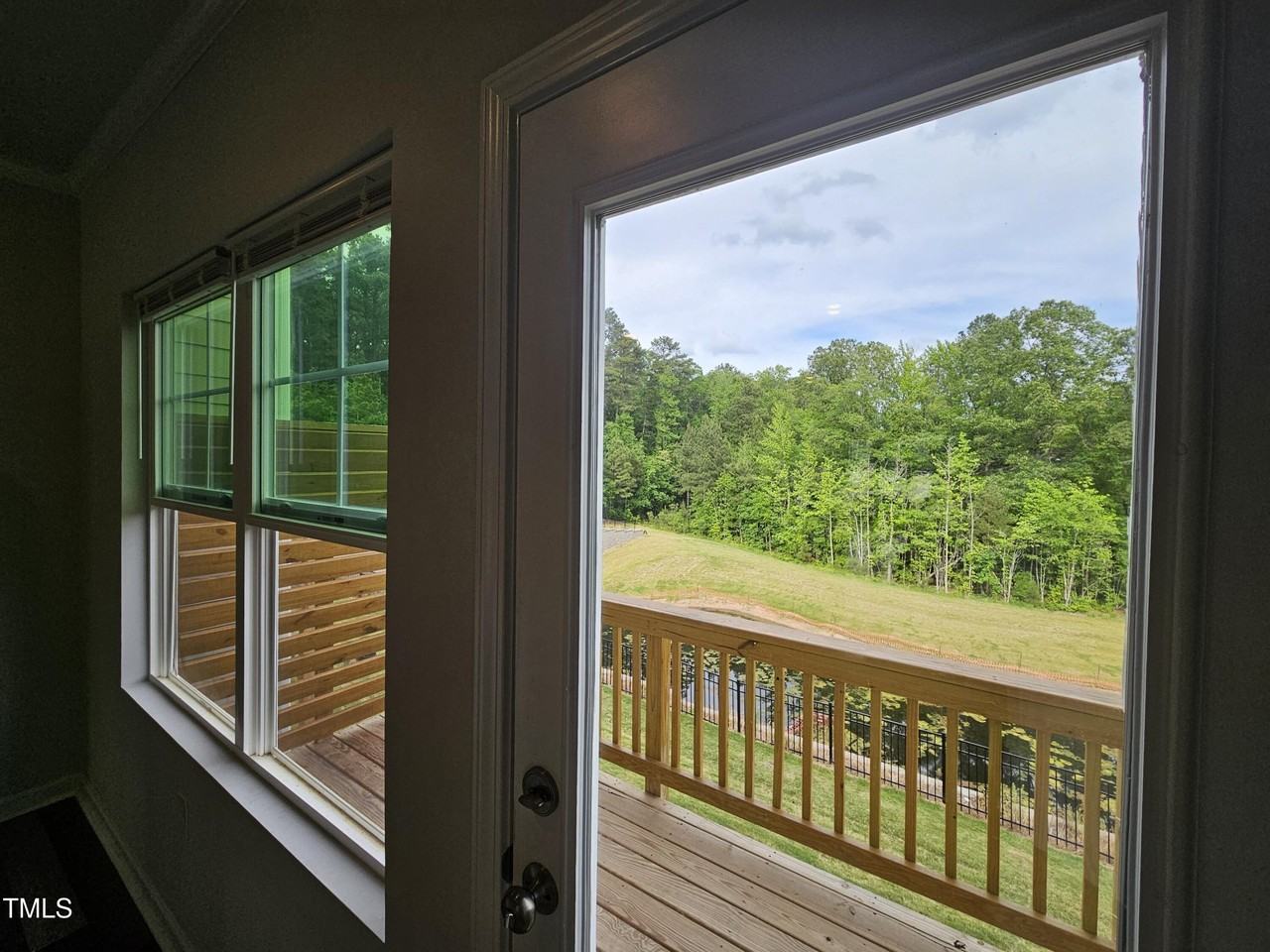 601 Tova Falls Dr - Photo 6 of 24