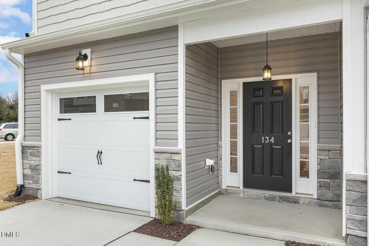 134 Rolesville Ridge Dr - Photo 4 of 44