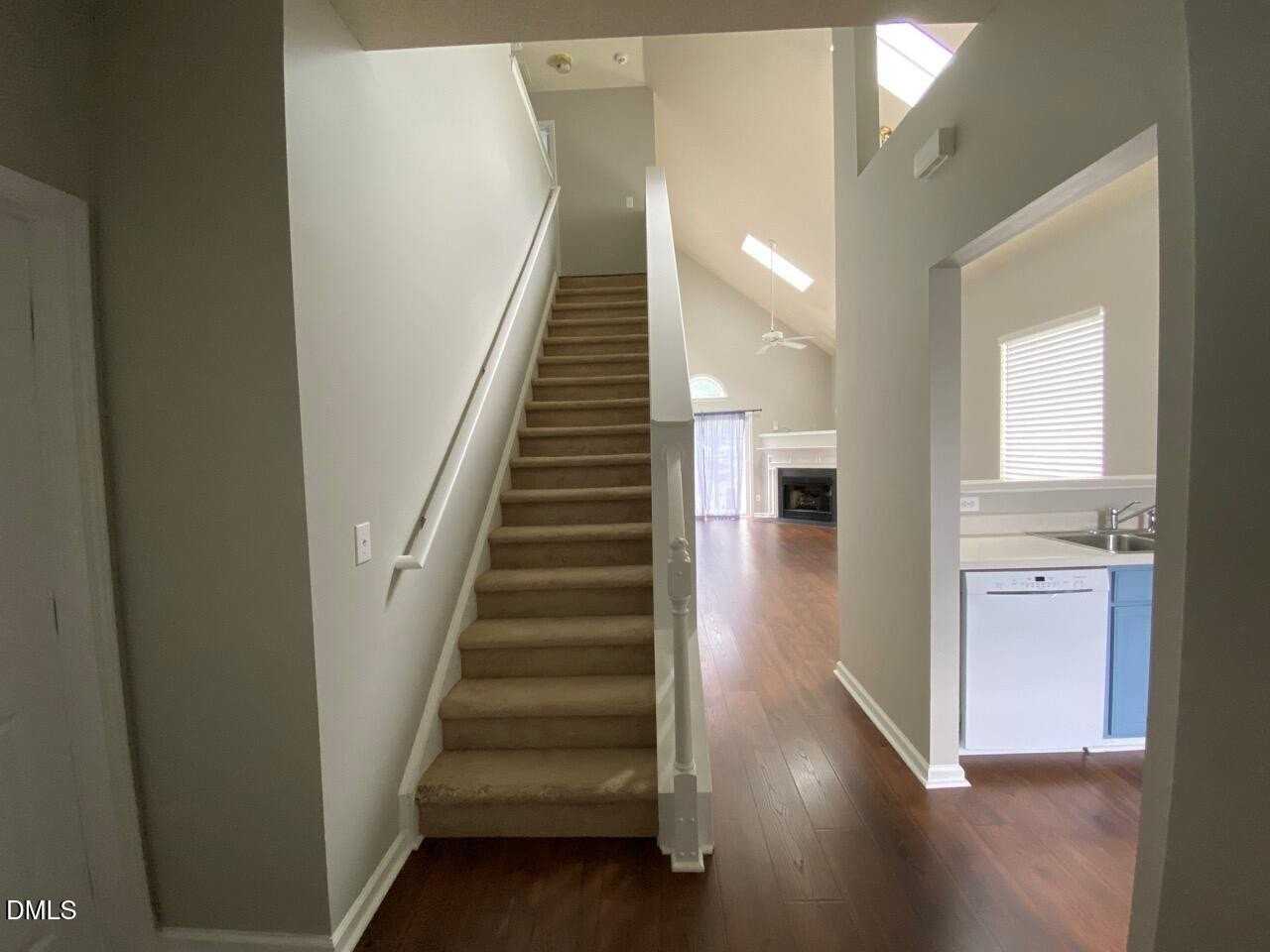 5457 Patuxent Dr - Photo 4 of 20