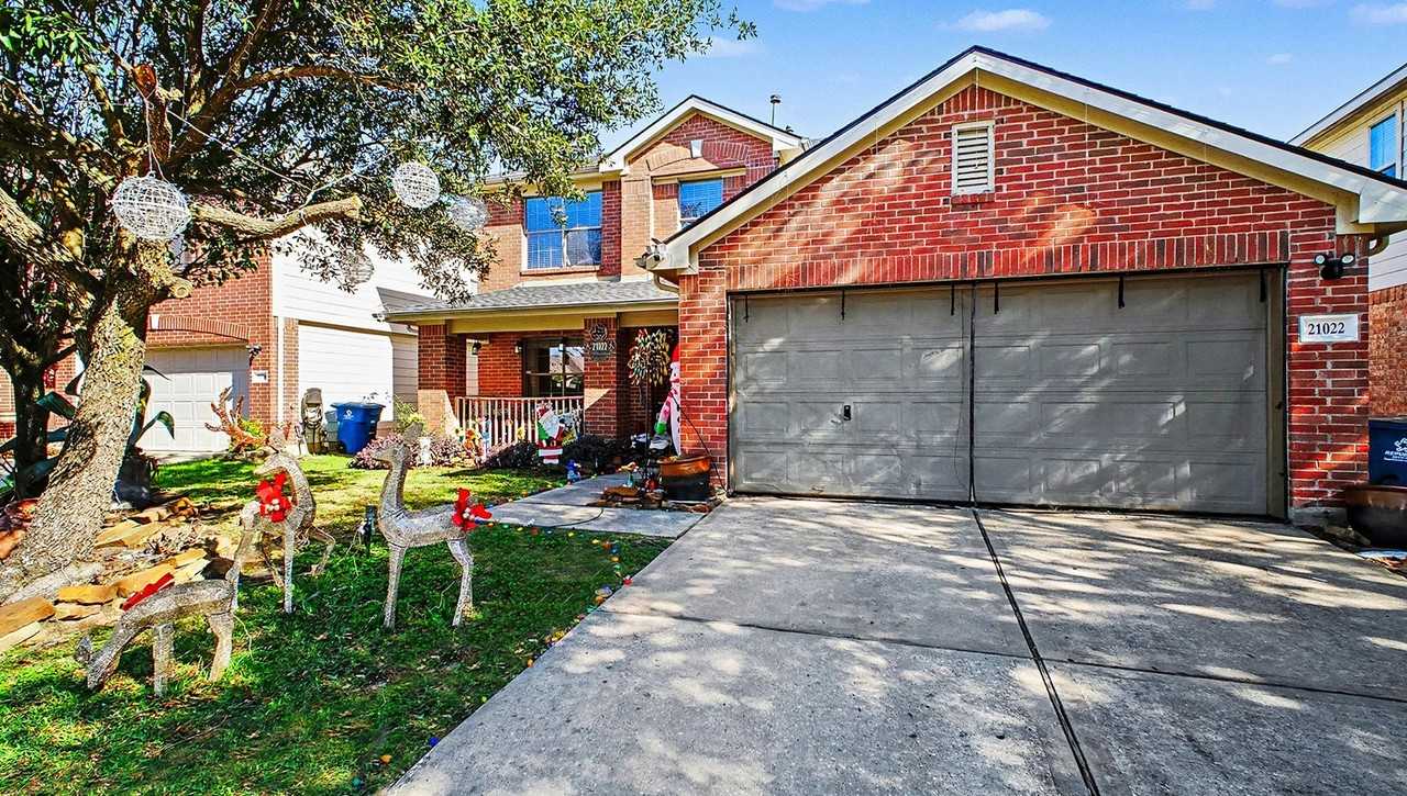 21022 Kenna Cove Ln - Photo 3 of 32