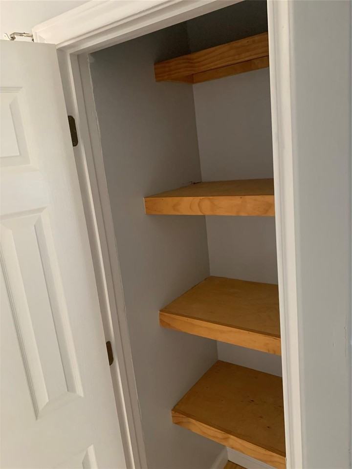 213 1st St ##B - Photo 7 of 16