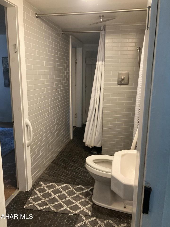 3117 Main Rd - Photo 4 of 23