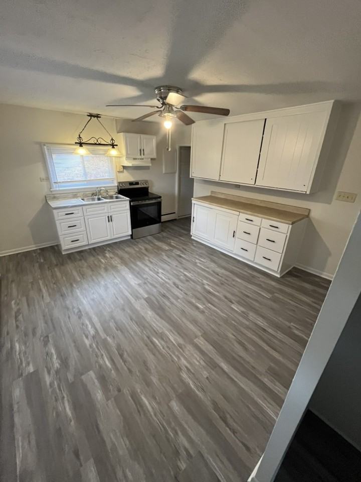 602 E Maple St Rear #REAR - Photo 2 of 20