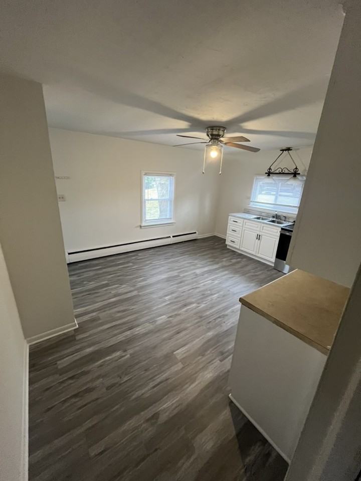 602 E Maple St Rear #REAR - Photo 4 of 20