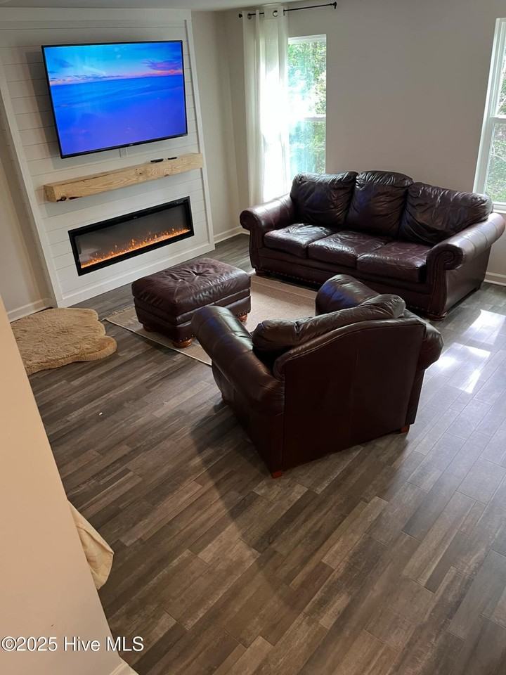 950 Pantego Blvd Se - Photo 5 of 9