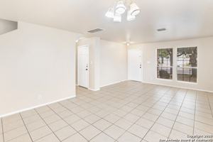 featured image of 2619 Gato Del Sol