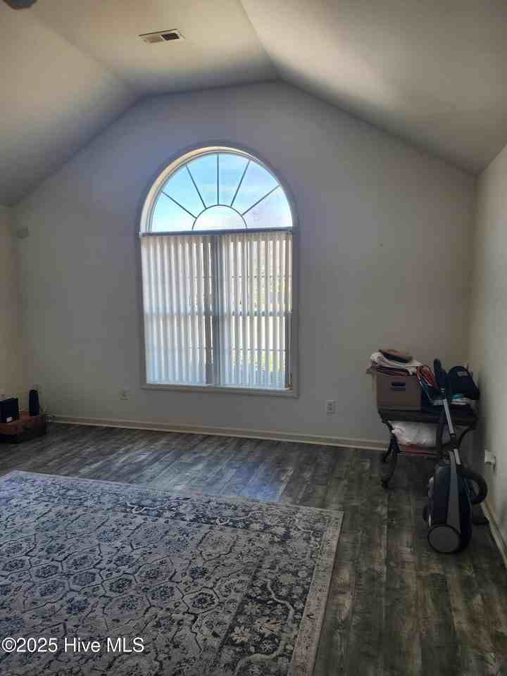 903 Rectory Ct - Photo 5 of 19