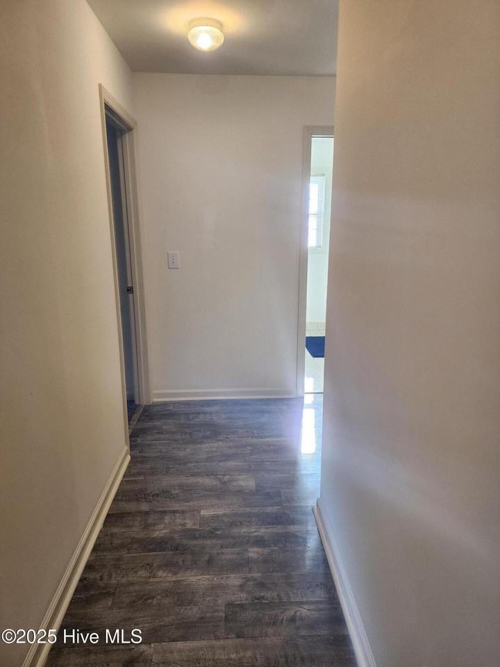 903 Rectory Ct - Photo 6 of 19