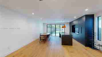 featured image of NW 51st St & NW 6th Ave