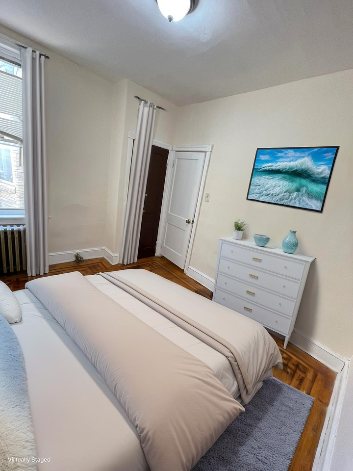 3307 N 18th St #1 - Photo 4 of 13