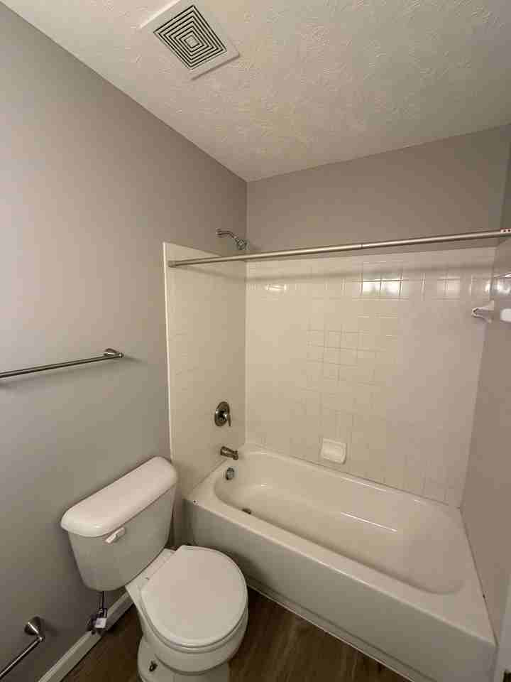 4102 South Avenue - 4 #4 - Photo 6 of 8