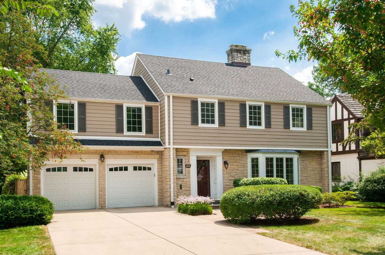 9445 Avers Ave - Photo 2 of 34