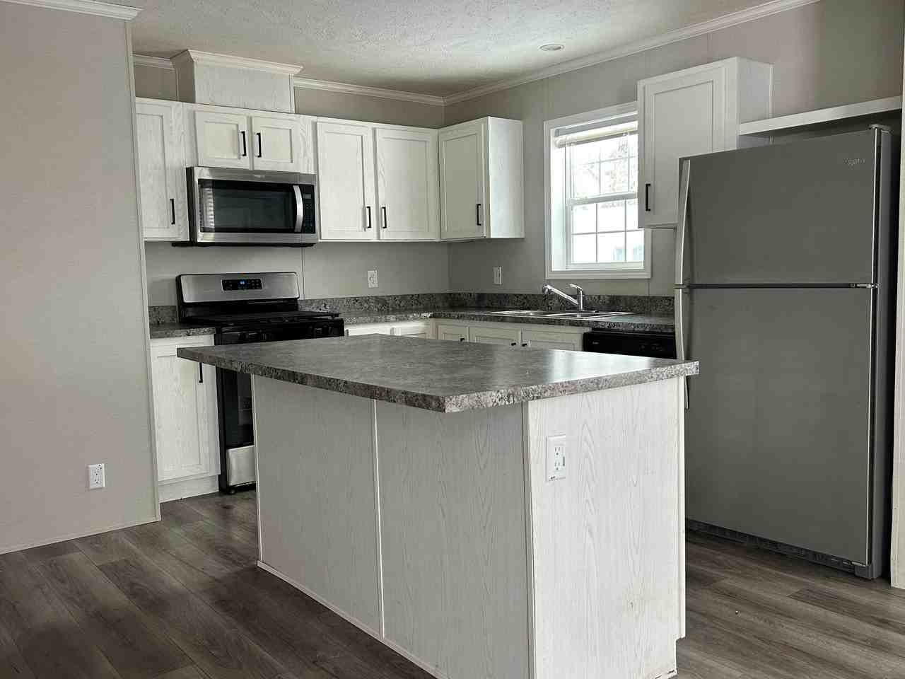 4418 Daisy Ln W #156 - Photo 3 of 25