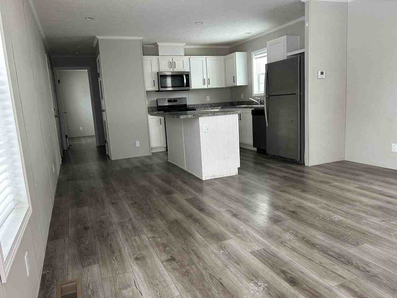 4418 Daisy Ln W #156 - Photo 4 of 25