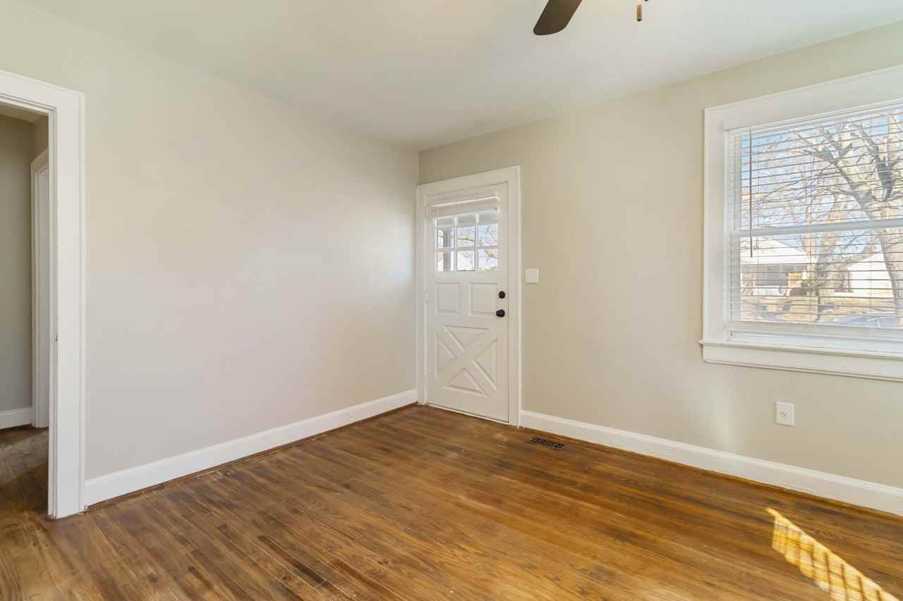 138 Phifer Dr #1 - Photo 5 of 25