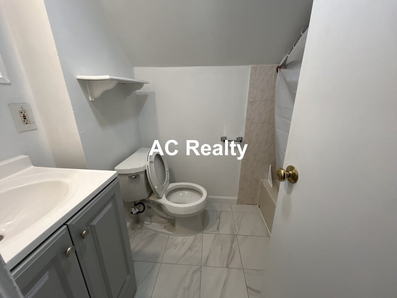 Greenwood St #3 - Photo 6 of 6