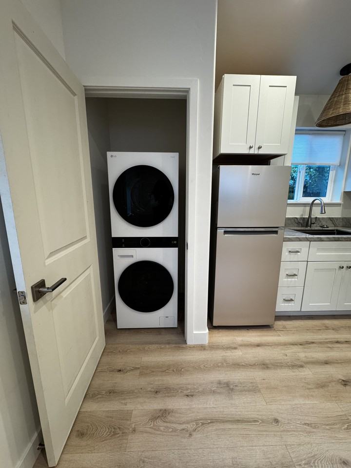 1725 Spur Ridge Ln #A - Photo 3 of 10