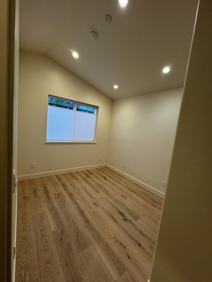 1725 Spur Ridge Ln #A - Photo 6 of 10