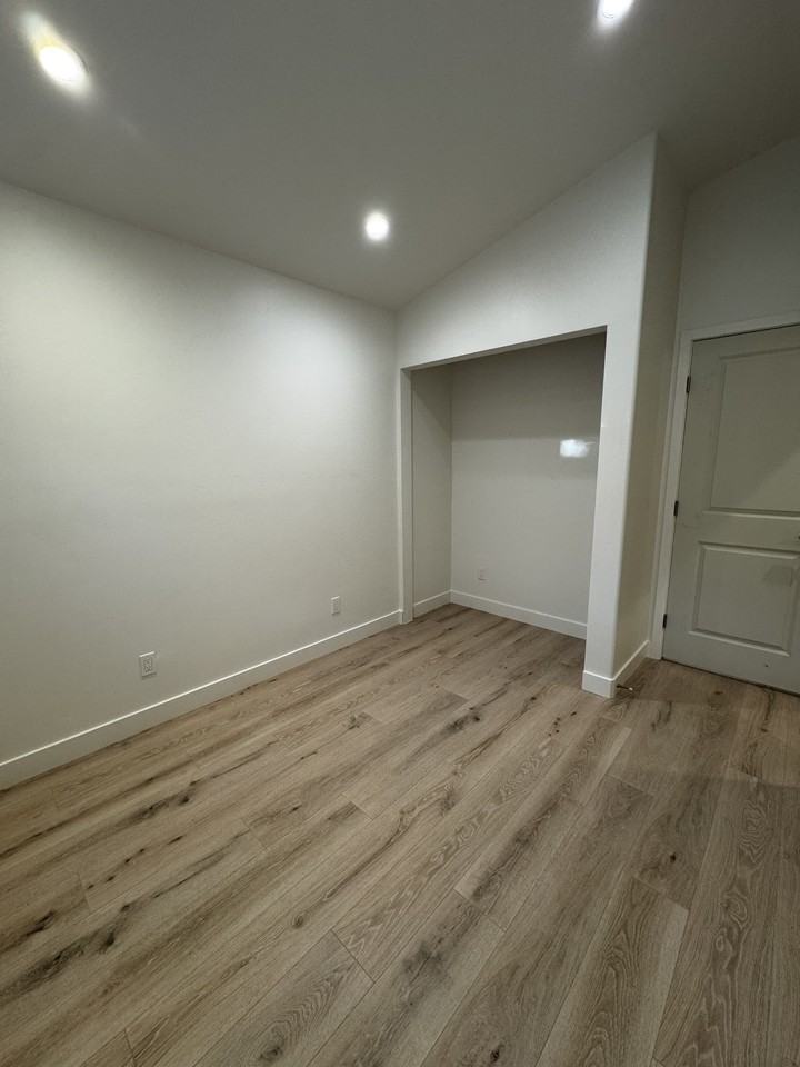 1725 Spur Ridge Ln #A - Photo 7 of 10