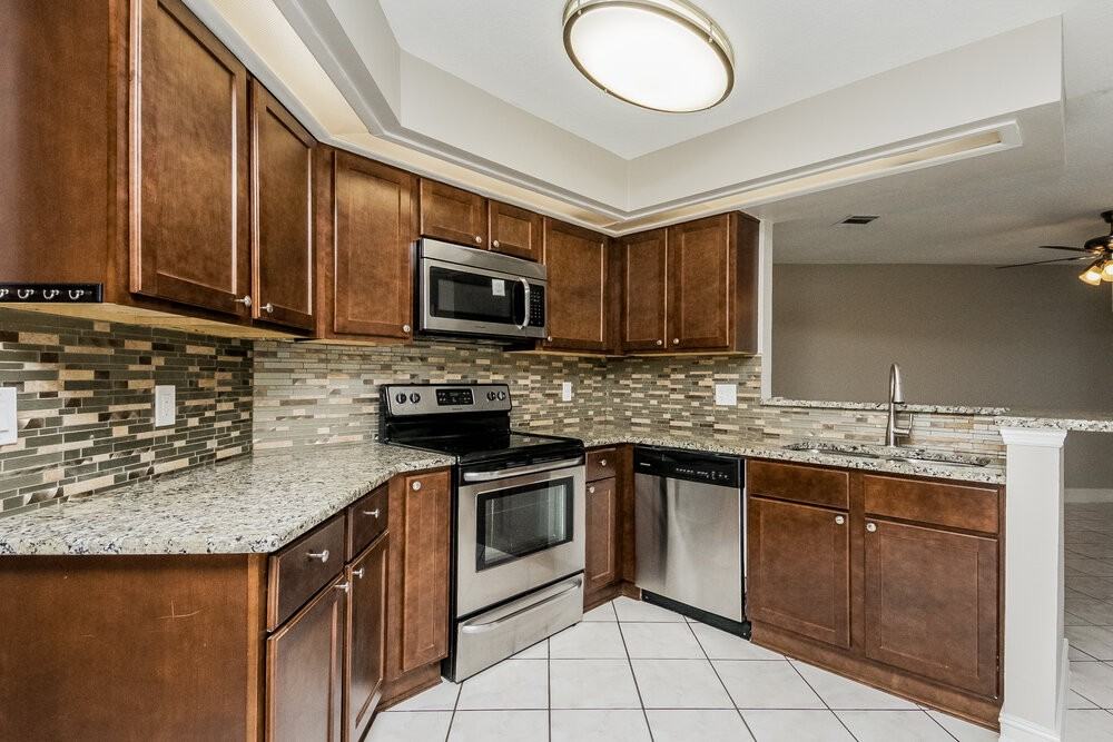 297 Chicago Woods Cir - Photo 6 of 15