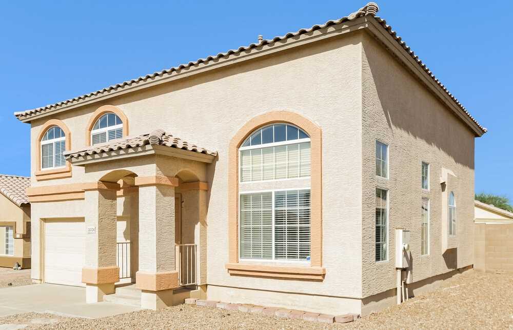 11024 W Frier Dr - Photo 2 of 17