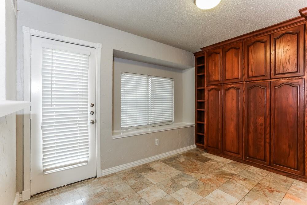 1808 Rose Cir - Photo 7 of 17