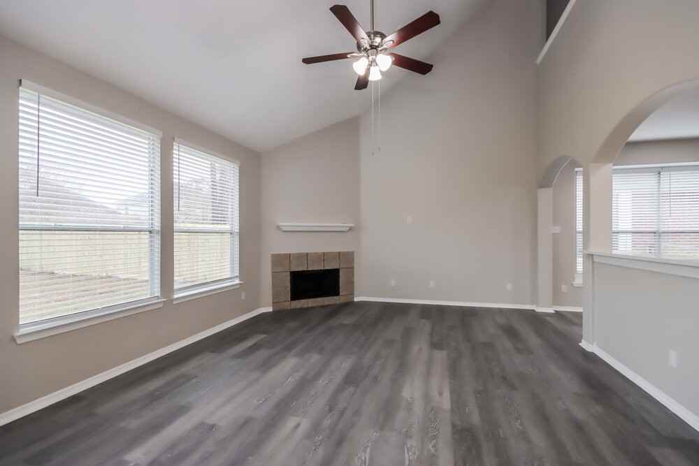 2826 Fern Hill Dr - Photo 5 of 17