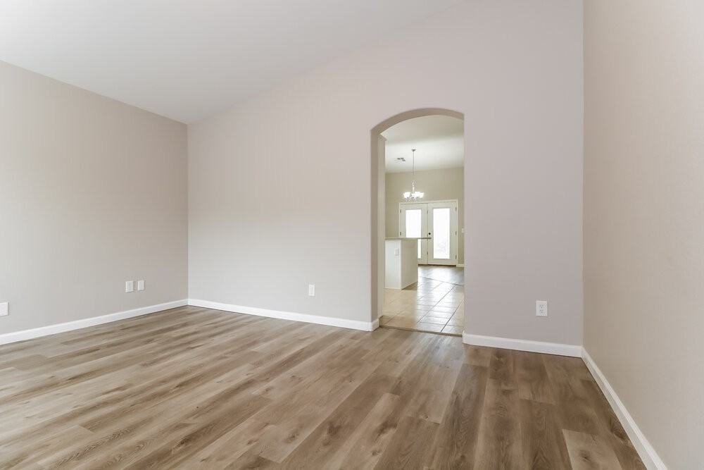 1615 E Ash Ave - Photo 5 of 16