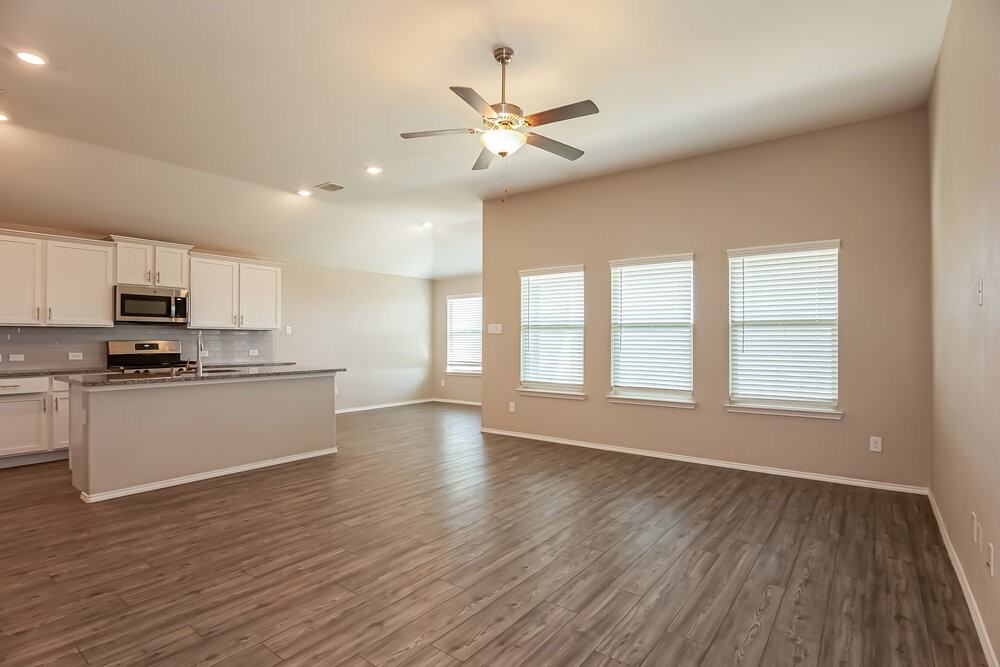 14432 Leadrope Cir - Photo 3 of 16